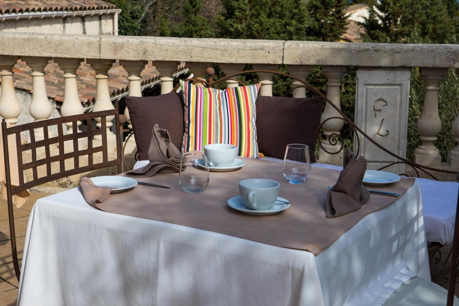 וונל In Provence Hotel - Experience Atypique מראה חיצוני תמונה
