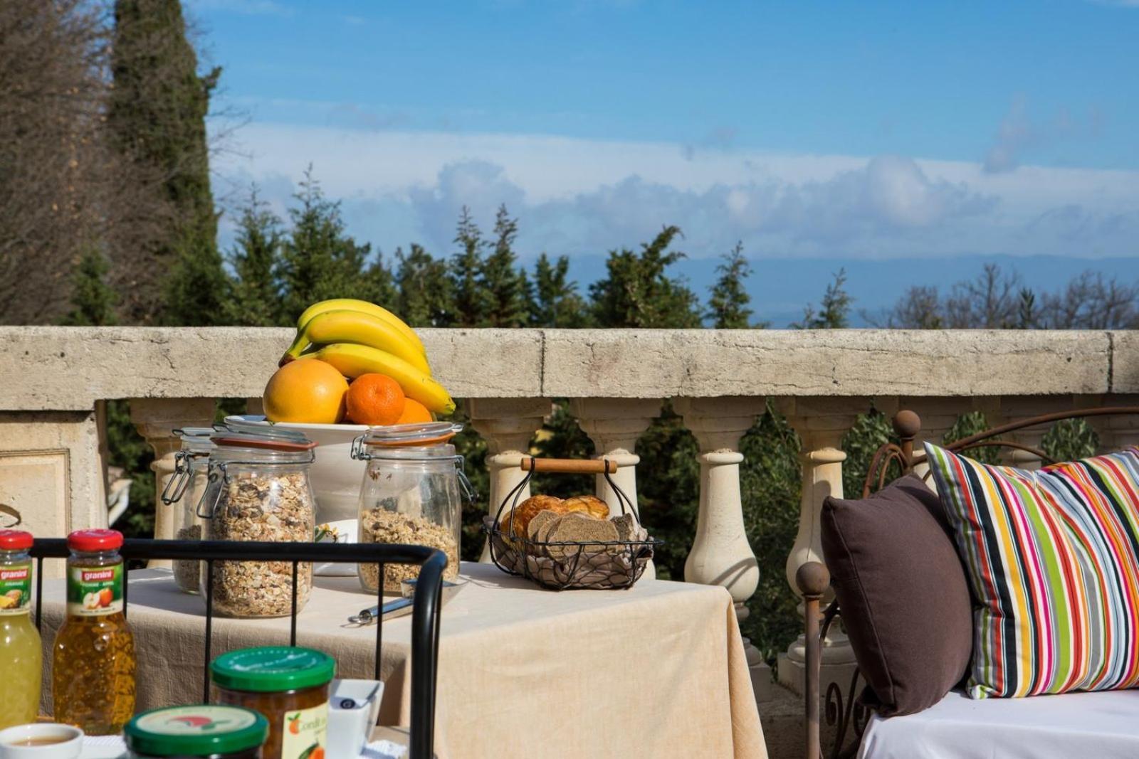 וונל In Provence Hotel - Experience Atypique מראה חיצוני תמונה